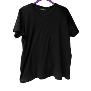 Michael Lauren black tee excellent condition